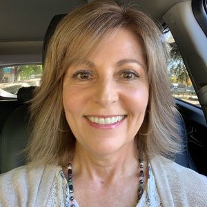 Meet your Posher, Jewel